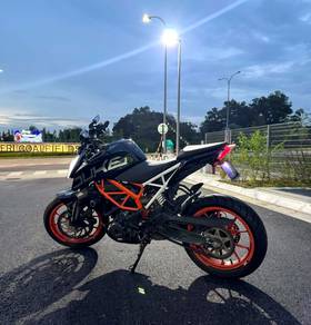 KTM DUKE 390 v2 (2020)