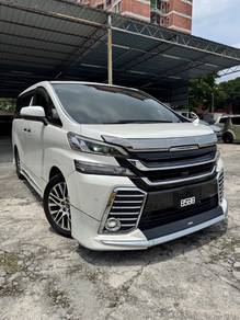 Toyota Vellfire 2.5 Modellista Black Interior