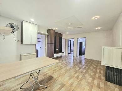 Seri Alam Flat / Full renovation / move in condition / Full loan unit