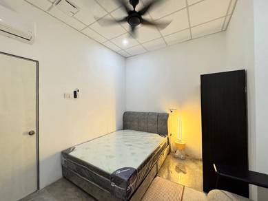 (no window) old Klang road verve suites room for rent