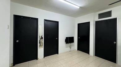 FREE OCT RENT] Furnished Room @ Pusat Komersial Seksyen 7, Shah Alam