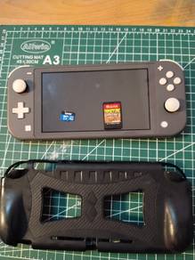 Nintendo Switch Lite Full Set I Minecraft + SD Car