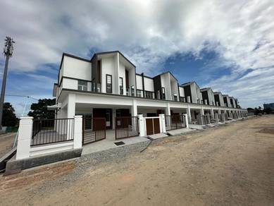 4.3km to Kota Laksamana Freehold Double Storey nr Limbongan Tengkera