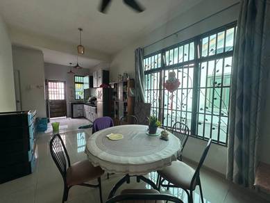 FREEHOLD END LOT Open Facing Single Storey Terrance Taman Nusa