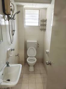 Kota Kemuning Male Only Small Room For Rent Near Columbia Hospital