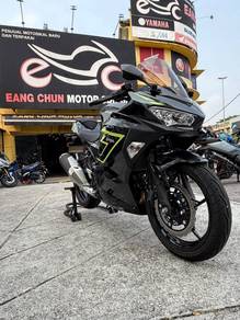 Kawasaki Ninja 250 ABS  (Used)