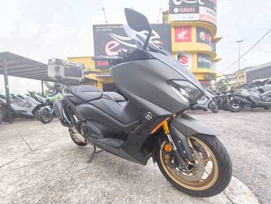 Tmax 560 V1 Premium Maxi Scooter (Used)