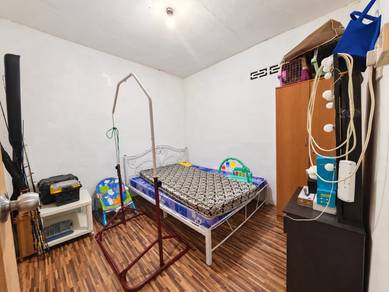 Flat Taman Ungku Tun Aminah-3