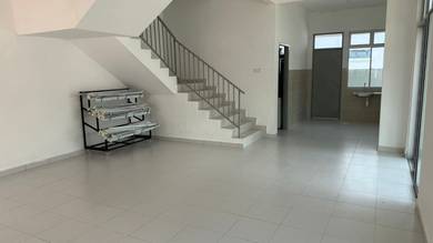2.5 Storey/ Terrace/ Taman Pulai Mutiara/ 4bed/ 2nd link/ Freehold/ jb