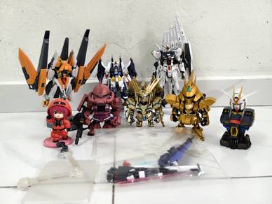 gundam model kit and figurine