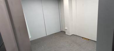 Ground floor shoplot Tun Ismail
