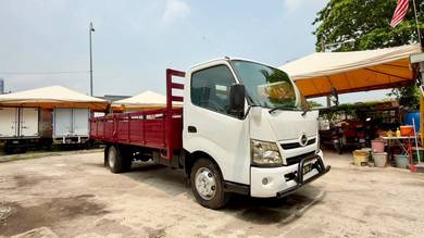 HINO WU720R 17KAKI KARGO (M) Local BDM5000KG
