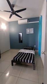 Fully Furnished Medium Room with Bill Included