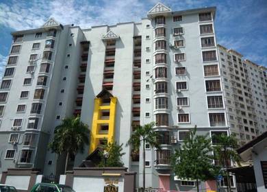 FEMALE Large Room at Aman Condo
