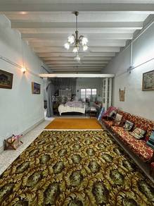 For Sale : 2-storey Terrace Corner Unit at Jalan Kelawai