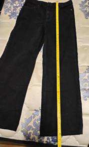 Uniqlo High-Waist Baggy Wide-Leg Jeans