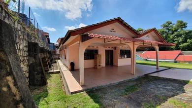 TAMAN SETIAWAN, TAMPIN, PULAU SEBANG, NEGERI SEMBILAN. (For Sale)