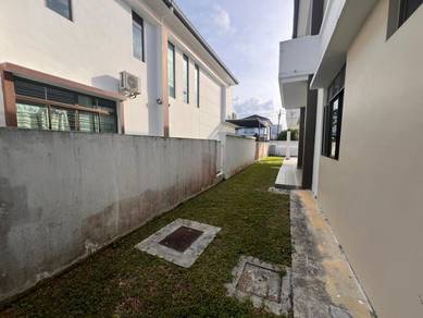 Kulai IOI gate B Double Storey Cluster house