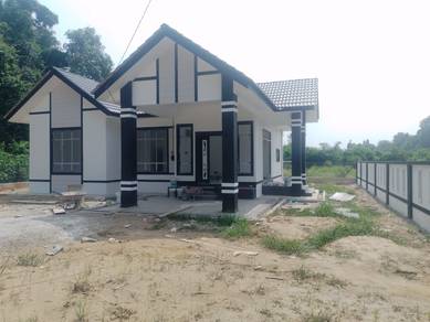 Banglow berdekatan smk kadok