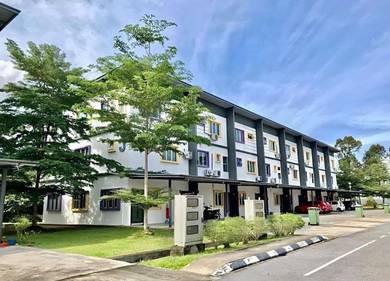 100% LON, Wassion Townhouse, Upper Unit