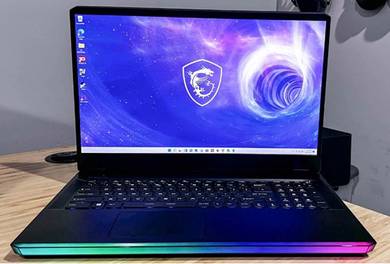 MSI LAPTOP i9 5.0GHZ 65GB RTX 64GB RAM DDR5 2TBSSD