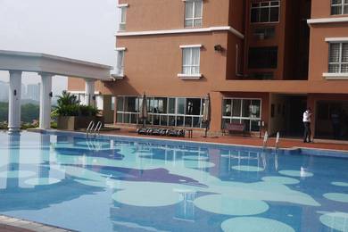 Fortune Park Apartments 1290sqf Seri Kembangan big unit reno cash back