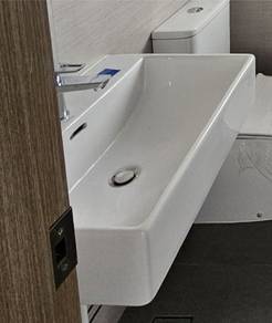A set Ceramic sinks