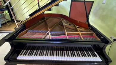 Good quality Pearl River grand piano