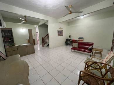 Ipoh Garden / 2 Storey Terrace / 20x70 / Kitchen Fully Extended
