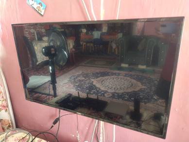 Tv 40 inci megra gambar blank..