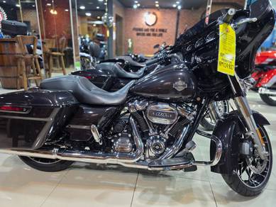 Harley davidson street glide 114