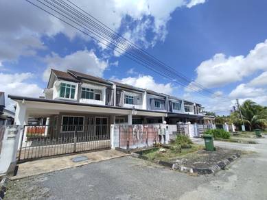 Double Storey Terrace Corner at Uni Central for Sale