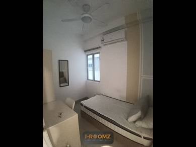 Junior Room Bilik Sewa Book Room Now Sepang Female Male Acacia Move In