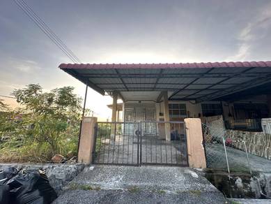 Rumah Untuk Disewa - Corner Lot (Lukut)