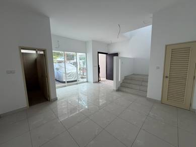 Tiara South, Semenyih – 3-Storey House for Rent