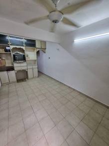 Flat Taman Ungku Tun Aminah-1