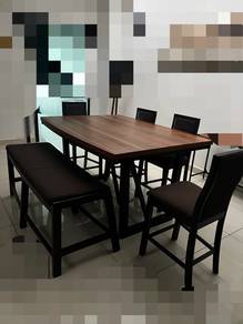 1+4 Dining Table Hickory