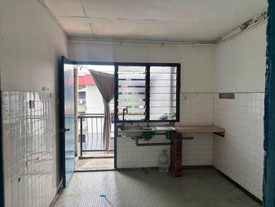Flat PKNS Seksyen 24 Shah Alam-3