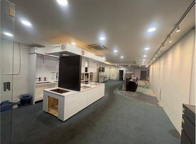 2 Storey Shoplot @ Impian Emas, Facing Main Road, Ground Floor