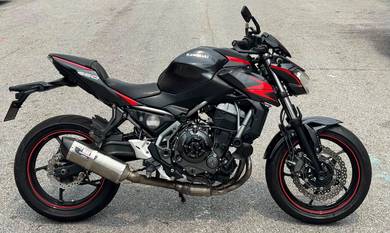 Kawasaki Z650 Black Yoshimura ABS can full loan