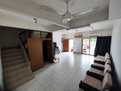 Double storey house for sala @ Desa Gombak