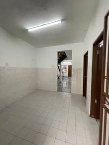 2 Storey Terrace Taman Pinggiran Senawang | Freehold | 4R3B | BUMI LOT