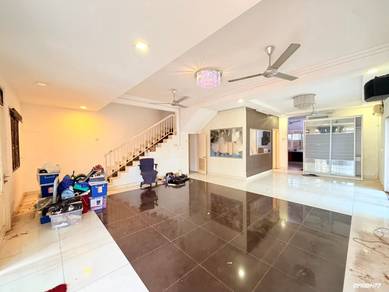 Taman Tepi Sungai Klang Double Storey Corner Fully Renovate For Rent
