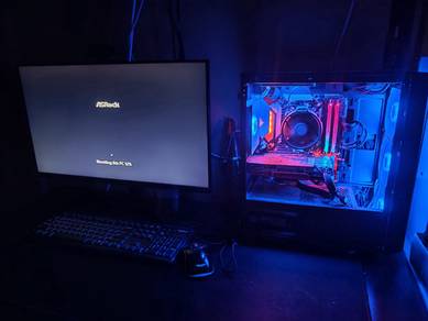 Budget Gaming Pc R5 3400G with blue RGB fan 