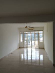 D'Piazza Condo . 2 Car Park 1100 sf Basic Reno Bayan Baru WORTHBUY
