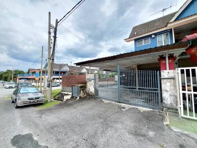 Corner house with huge land