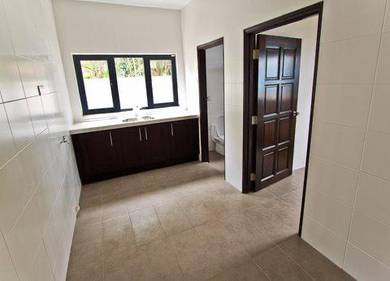 Bungalow House for Sale At Taman Hillview, Ampang