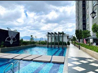 Tuan residancy Medium room available