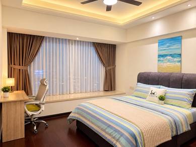 Master Room for Rent at R&F