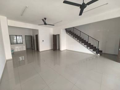 2-storey-Terraced-House-for-rent-Setia-Alam-Selangor